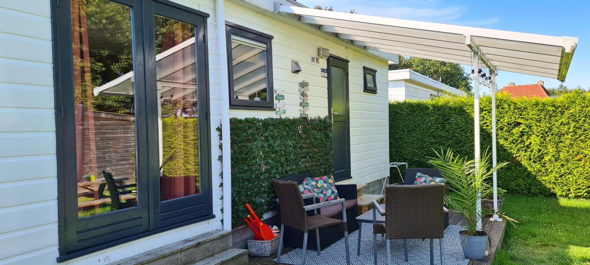 Gezellige Chalet Met Grote Privetuin. Dronrijp Экстерьер фото